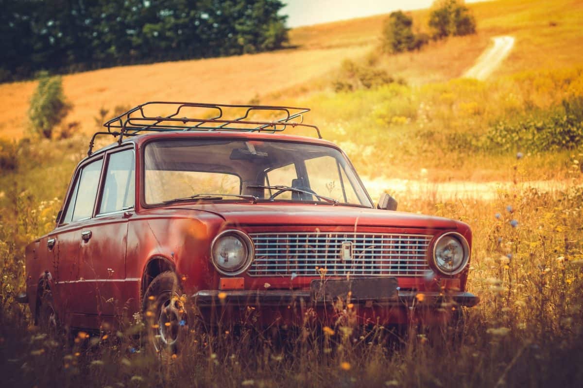 How to take care of an old car?