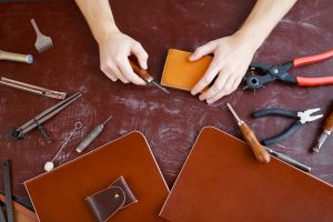 Exploring the art of handcrafted leather purses: a deep dive into Argentine craftsmanship